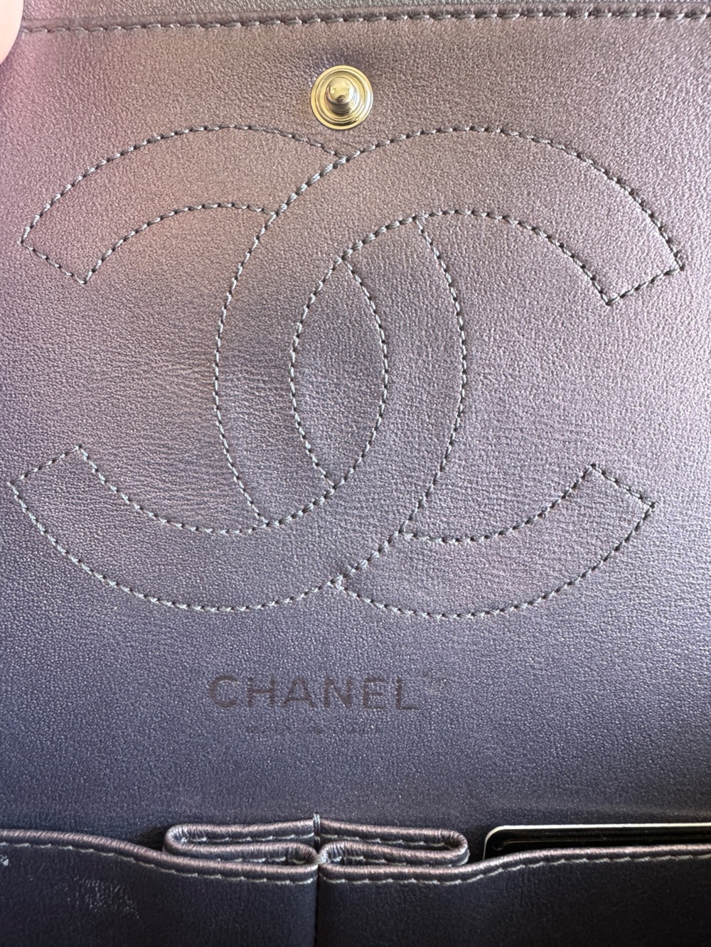Chanel Iridescent Lilac Purple Lambskin Reissue 2.55 226 Rainbow Hardware - Picture 9 of 13
